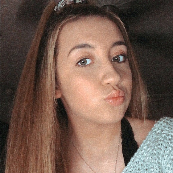 Meet your Posher, Julia - Picture 1 of 1